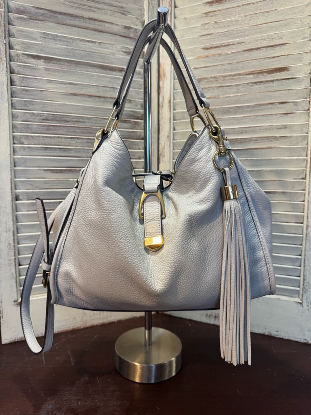 GILI Got It Love It Light Gray Leather Satchel Crossbody Strap
